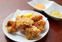鶏もも肉のからあげ
